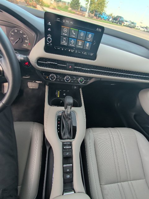 Used 2025 Honda HR-V EX-L image 12