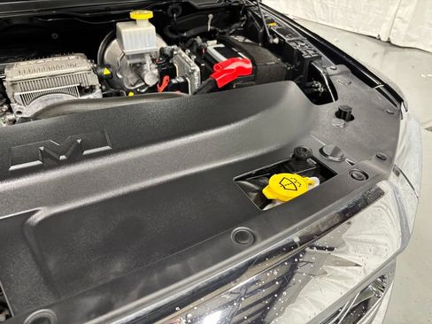 Used 2022 RAM 1500 Laramie AWD/4WD image 68
