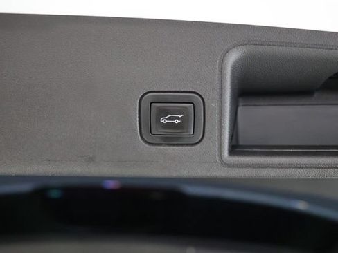 Used 2021 GMC Terrain SLT w/ Infotainment Package II AWD/4WD image 40