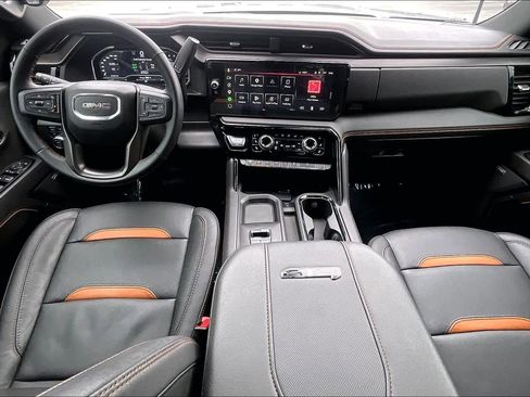 Used 2025 GMC Sierra 2500 AT4 w/ AT4 Premium Plus Package AWD/4WD image 16