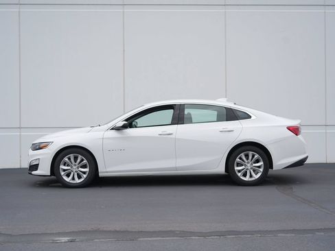 Used 2023 Chevrolet Malibu LT w/ Driver Confidence Package FWD image 6