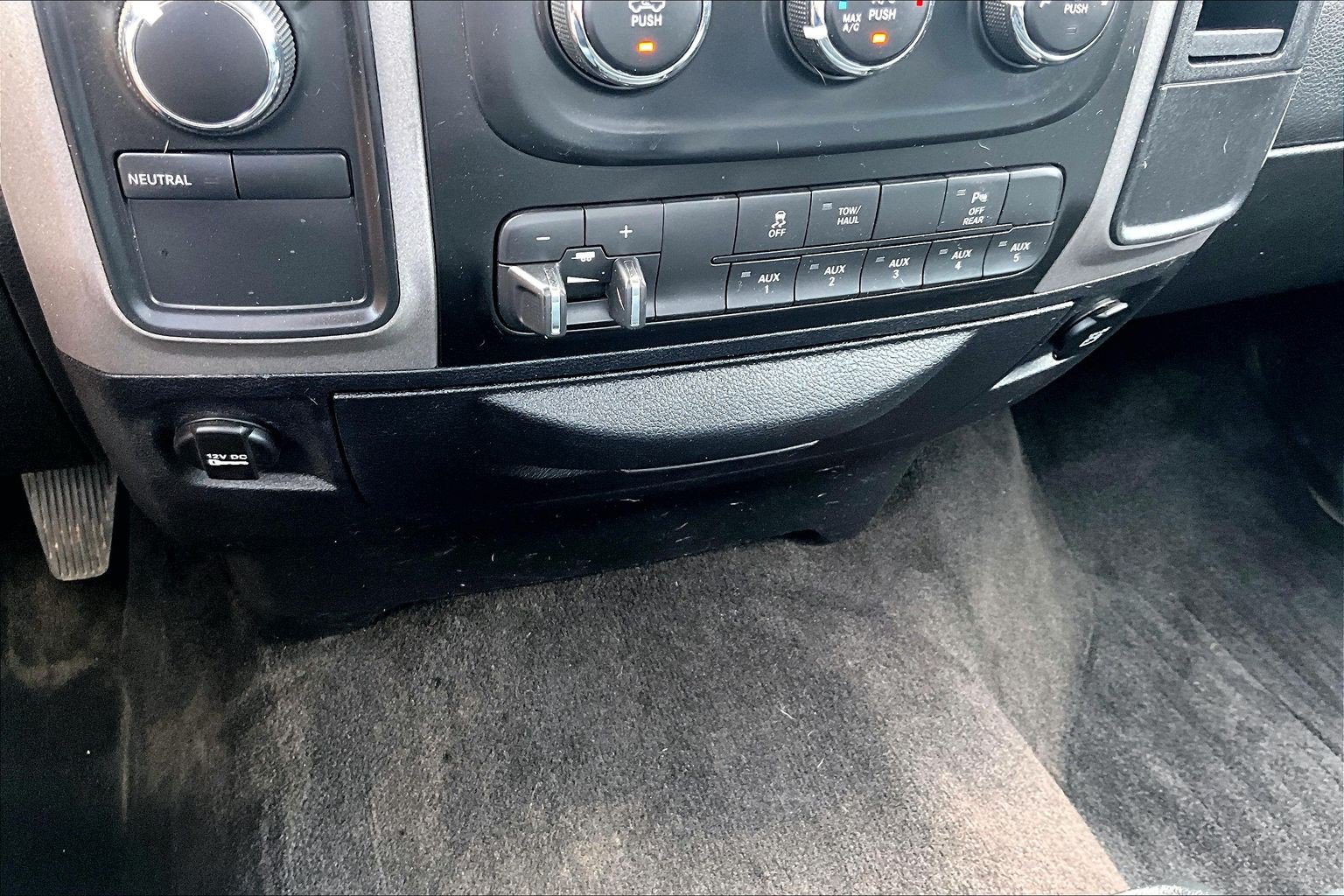 Used 2017 RAM 2500 Tradesman w/ Chrome Appearance Group AWD/4WD image 31