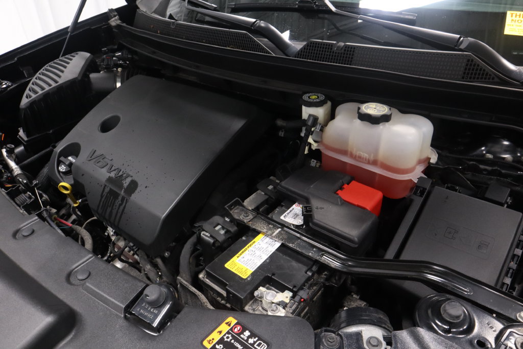 Used 2023 Chevrolet Traverse LT AWD/4WD image 31