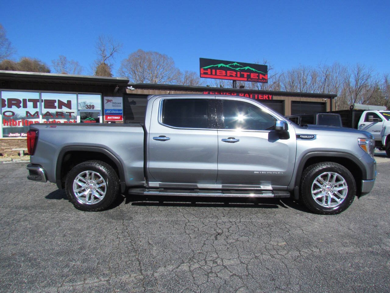 Used 2019 GMC Sierra 1500 SLT w/ SLT Premium Plus Package AWD/4WD image 8