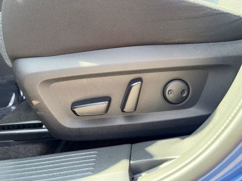 Used 2023 Nissan Rogue SV FWD image 21