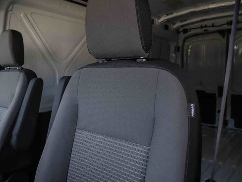 New 2026 Ford Transit 250 148 Medium Roof RWD image 32