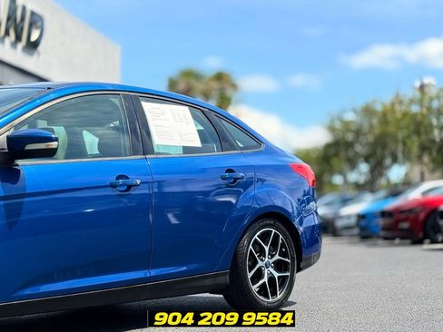 Used 2018 Ford Focus SEL FWD image 5
