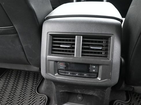 Used 2022 Volkswagen Atlas SE AWD/4WD image 12