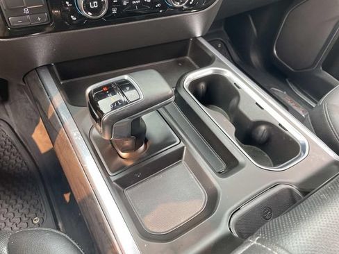 Used 2023 Chevrolet Silverado 1500 LTZ w/ Technology Package AWD/4WD image 32