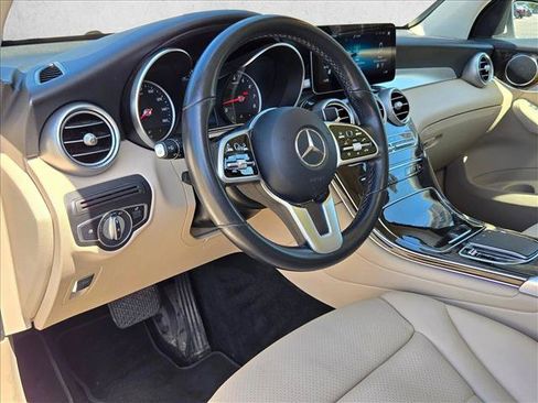 Certified 2022 Mercedes-Benz GLC 300 image 9