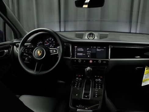New 2026 Porsche Macan AWD/4WD image 10