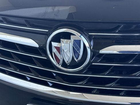 Used 2023 Buick Envision Preferred image 28