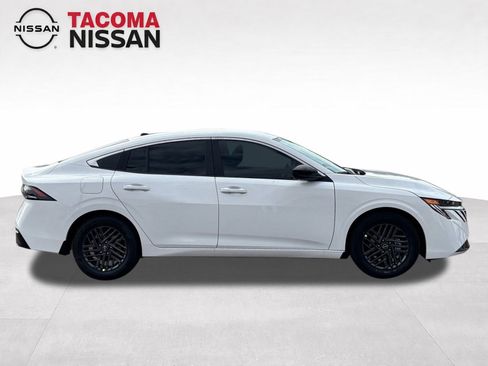 New 2026 Nissan Sentra SV w/ Floor Mat Package FWD image 6