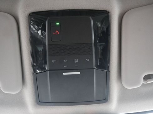 Used 2025 Mitsubishi Outlander ES image 16