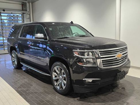 Used 2018 Chevrolet Suburban Premier image 9