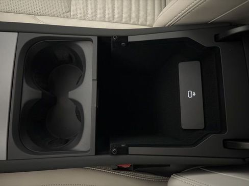 New 2025 Land Rover Discovery Sport S image 23