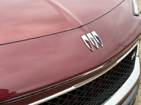 Used 2024 Buick Encore GX Sport Touring image 9