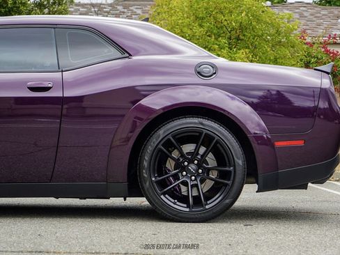 Used 2020 Dodge Challenger SRT Hellcat RWD image 3