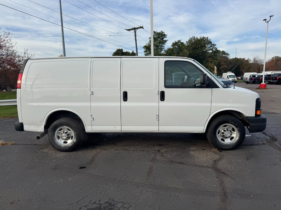 Used 2015 Chevrolet Express 3500 RWD image 6