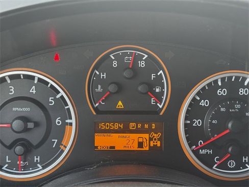 Used 2013 Nissan Titan SV image 26