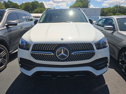 Used 2021 Mercedes-Benz GLE 350 4MATIC image 2