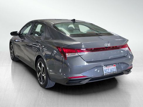 Certified 2023 Hyundai Elantra SEL w/ Convenience Package image 5