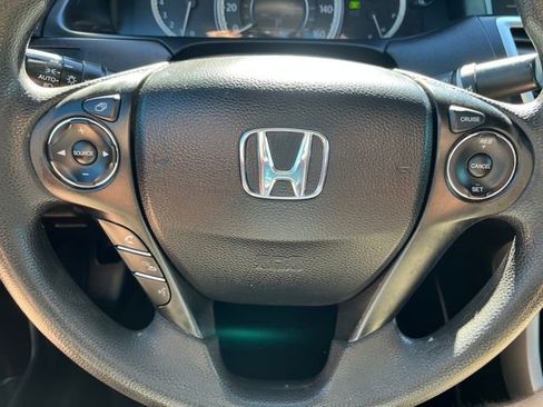 Used 2015 Honda Accord EX image 32