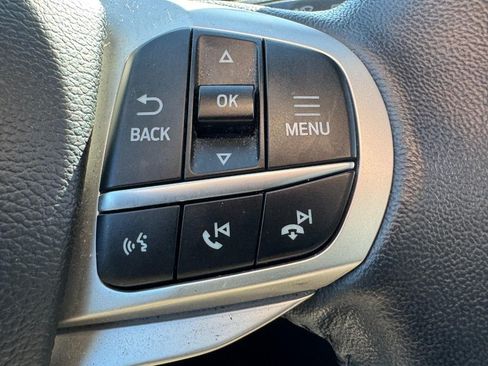Used 2023 Ford Explorer XLT w/ Equipment Group 202A AWD/4WD image 19