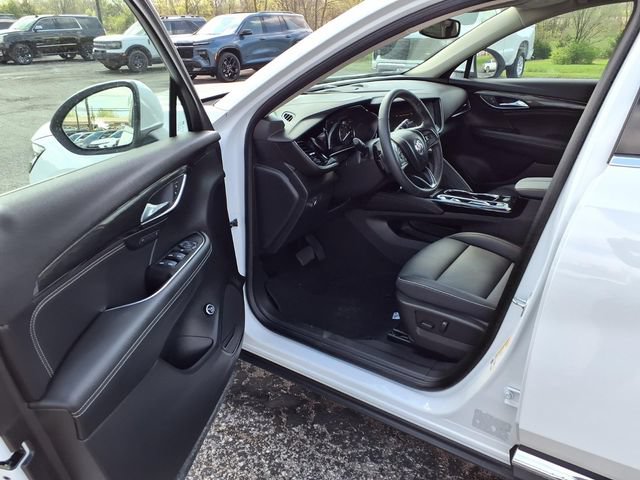 Used 2023 Buick Envision Essence FWD image 45