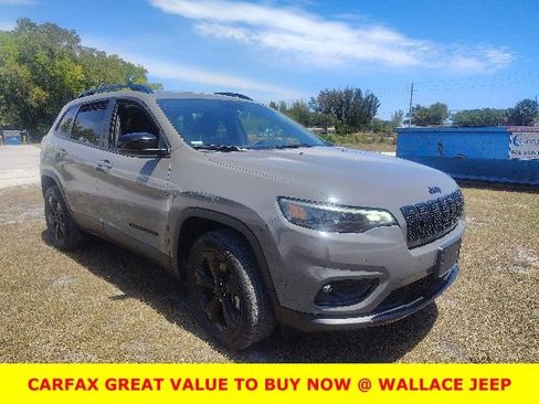 Used 2023 Jeep Cherokee Altitude Lux w/ Lux Elite Package AWD/4WD image 5