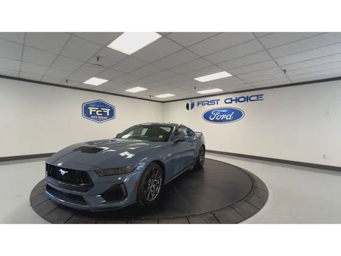 New 2025 Ford Mustang GT image 5