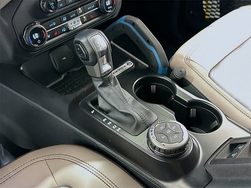 Used 2024 Ford Bronco Wildtrak image 17