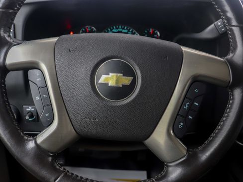 Used 2017 Chevrolet Express 3500 LS RWD image 20
