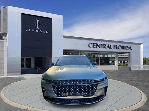 Certified 2024 Lincoln Nautilus Premier w/ Equipment Group 102A AWD/4WD image 7