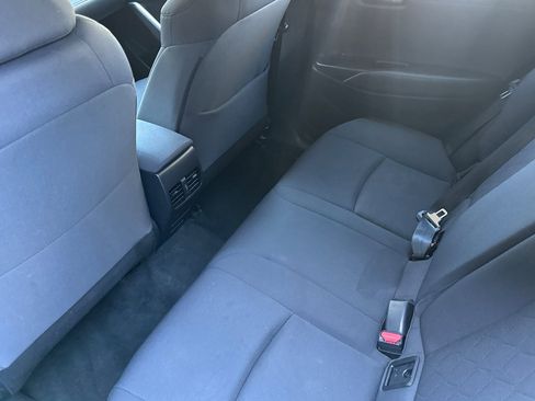 Used 2022 Toyota Corolla Cross LE image 12