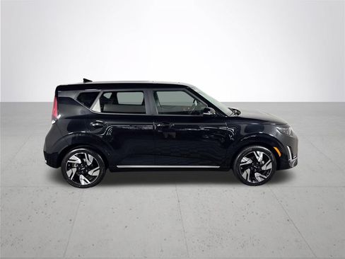 Certified 2023 Kia Soul GT-Line FWD image 6