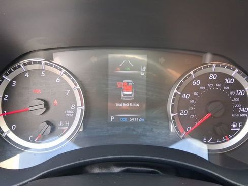 Used 2021 Toyota Highlander L FWD image 16