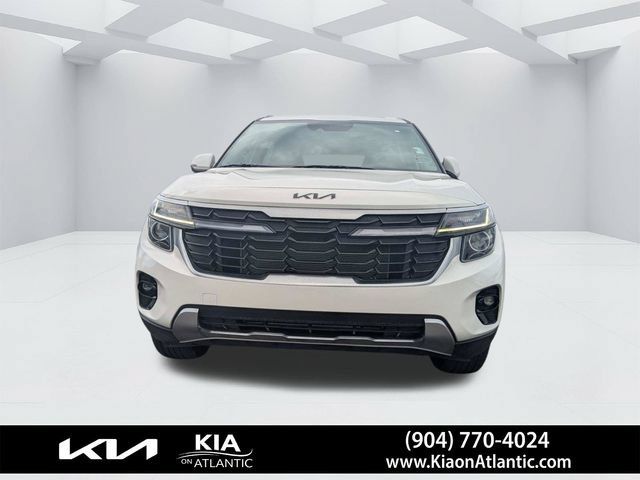 Used 2025 Kia Seltos EX w/ EX Sunroof Package AWD/4WD image 8