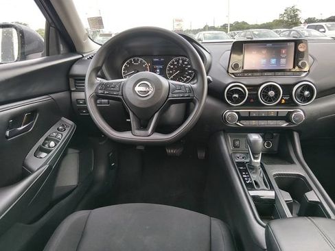 Certified 2025 Nissan Sentra S FWD image 10