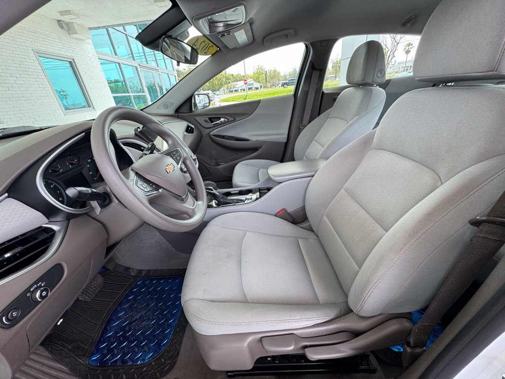 Used 2024 Chevrolet Malibu LS FWD image 11