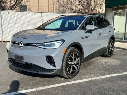Used 2023 Volkswagen ID.4 Pro S image 3