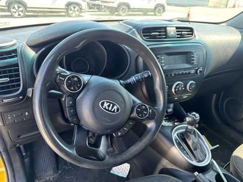 Used 2015 Kia Soul + FWD image 15