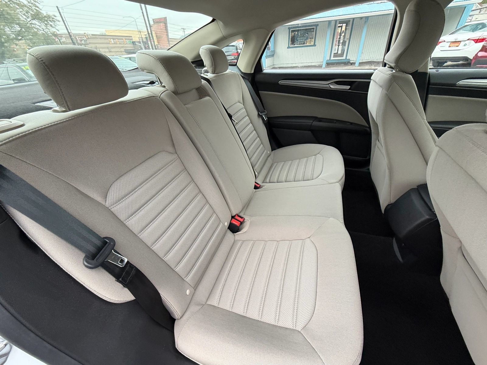 Used 2018 Ford Fusion S FWD image 21