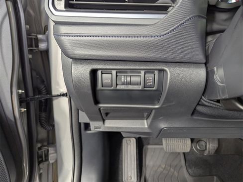 Used 2025 Subaru Forester Limited w/ Popular Package #2 image 19