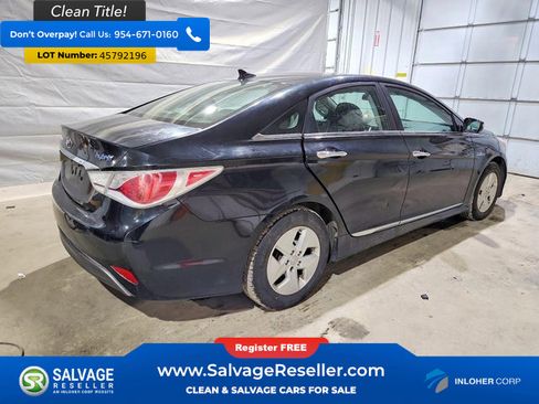 Used 2011 Hyundai Sonata Hybrid image 2