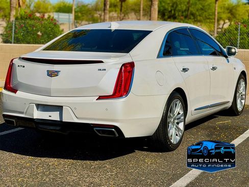 Used 2019 Cadillac XTS Luxury image 4