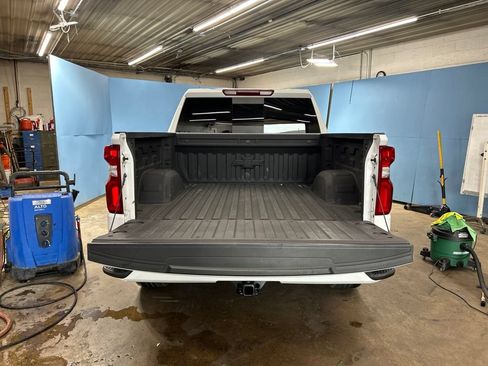 Used 2025 Chevrolet Silverado 1500 RST w/ Convenience Package II AWD/4WD image 11