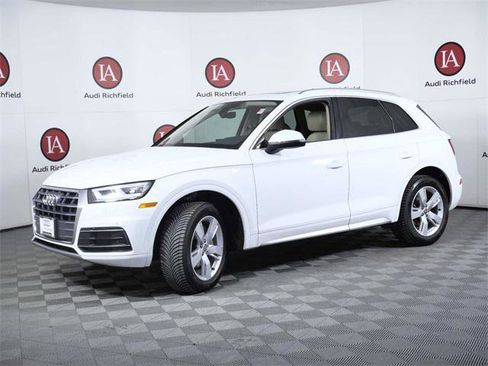 Used 2018 Audi Q5 2.0T Premium Plus w/ Premium Plus Package image 4