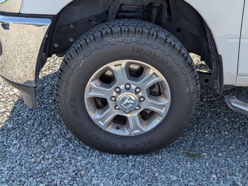 Used 2024 RAM 2500 Big Horn image 10