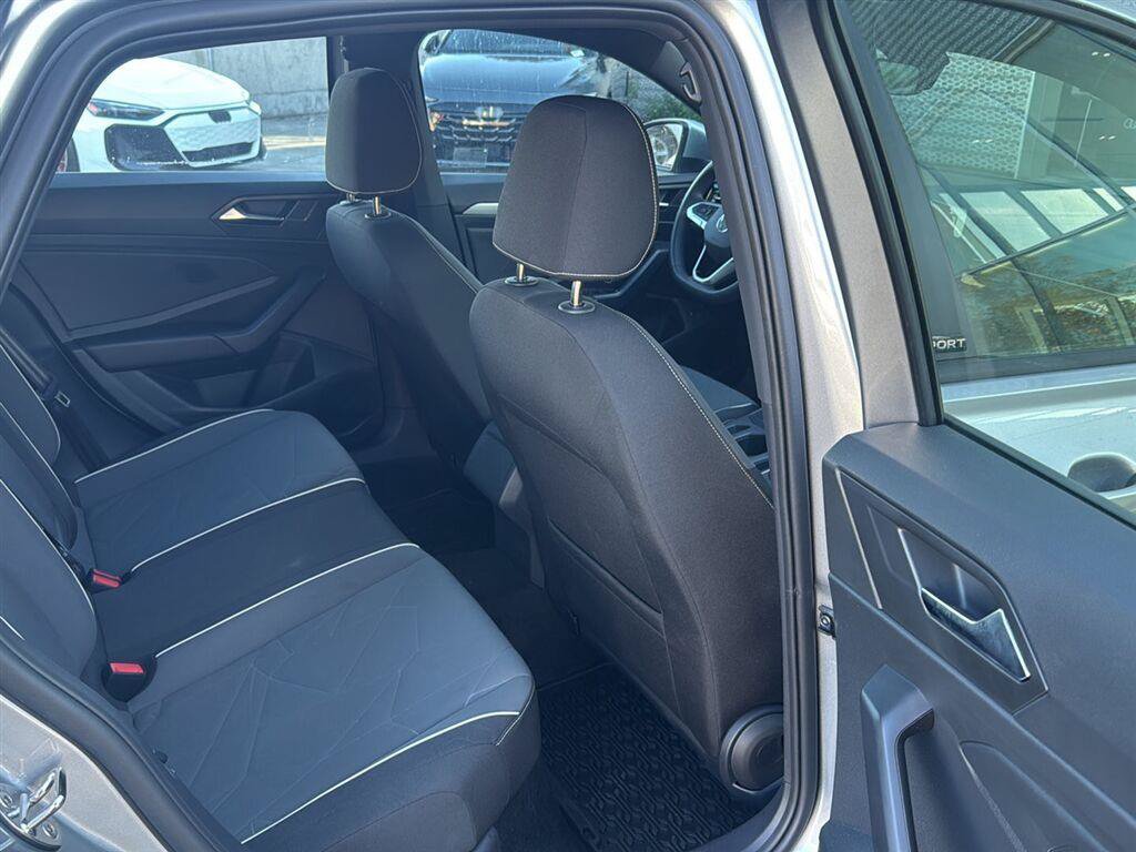 Used 2026 Volkswagen Jetta Sport FWD image 15